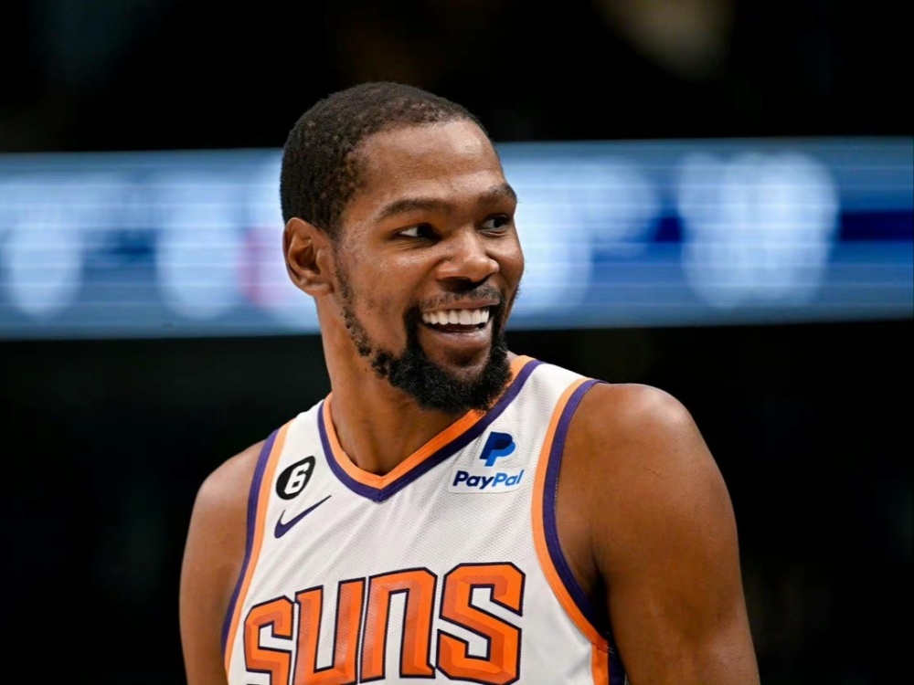 但他的年龄 但他的年龄